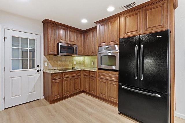 1712 Alabama Ave, West Sacramento, CA 95691