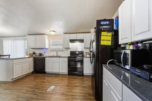 35 Griffin Road, Moriarty, NM 87035