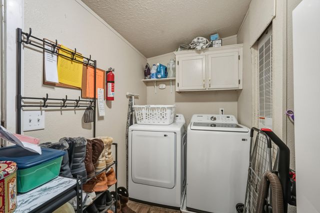 35 Griffin Road, Moriarty, NM 87035