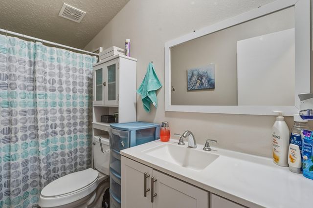 35 Griffin Road, Moriarty, NM 87035