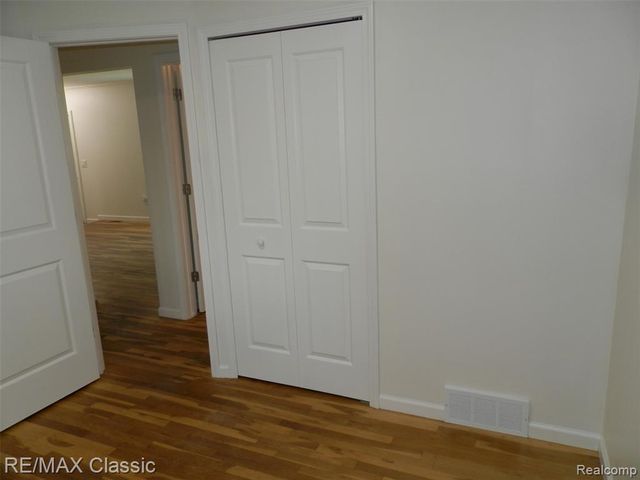 9374 Patton Street, Livonia, MI 48150