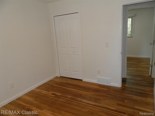 9374 Patton Street, Livonia, MI 48150