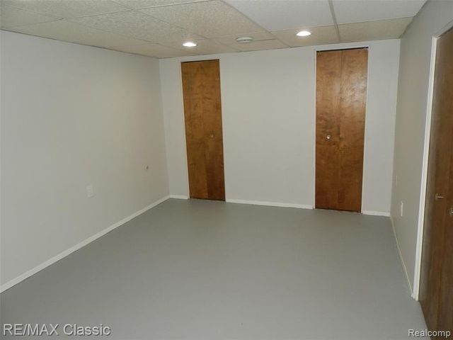 9374 Patton Street, Livonia, MI 48150