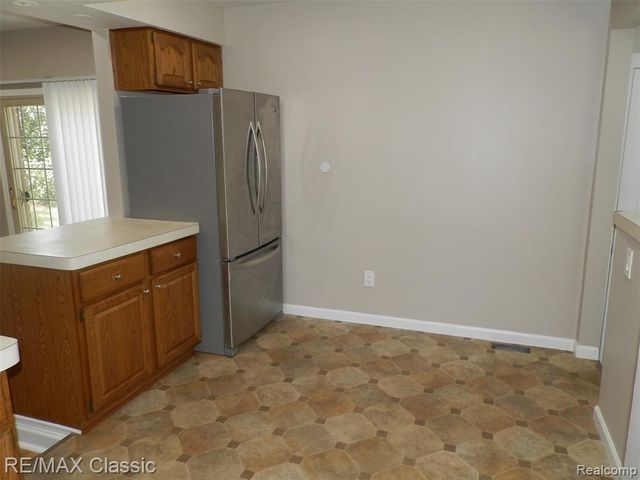 9374 Patton Street, Livonia, MI 48150