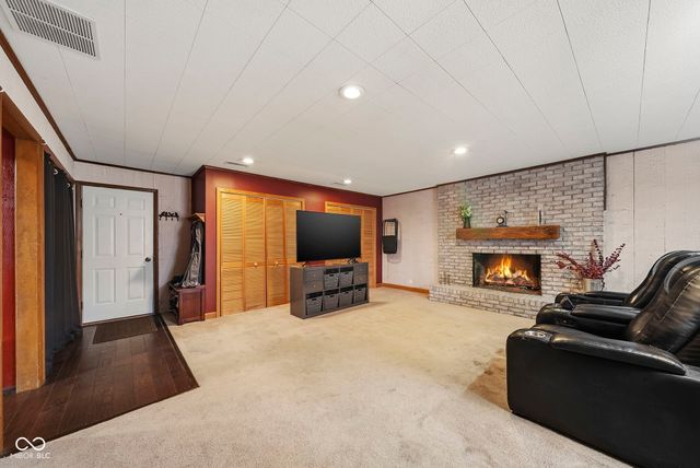 53 E Antler Drive, Terre Haute, IN 47802