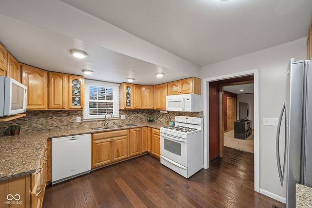 53 E Antler Drive, Terre Haute, IN 47802