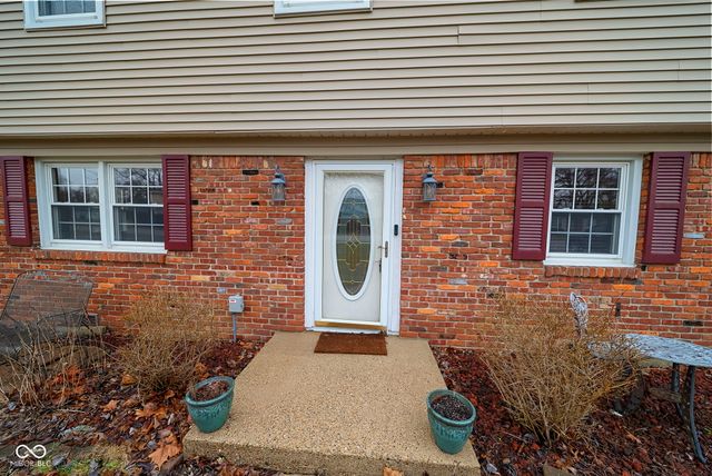 53 E Antler Drive, Terre Haute, IN 47802