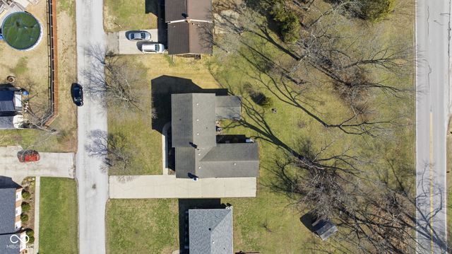 53 E Antler Drive, Terre Haute, IN 47802