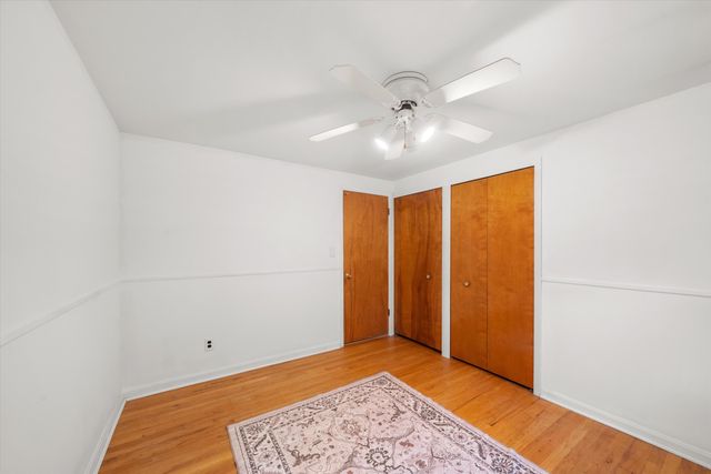 26182 Kiltartan Street, Farmington Hills, MI 48334