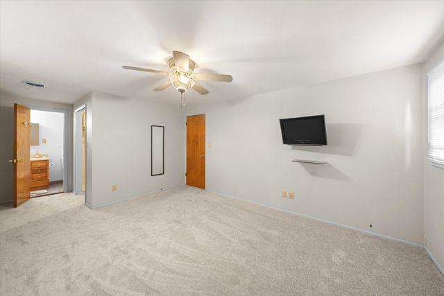 26182 Kiltartan Street, Farmington Hills, MI 48334