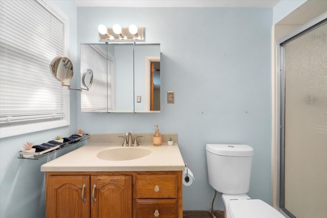 26182 Kiltartan Street, Farmington Hills, MI 48334