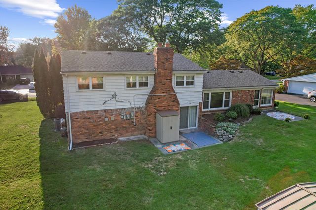 26182 Kiltartan Street, Farmington Hills, MI 48334