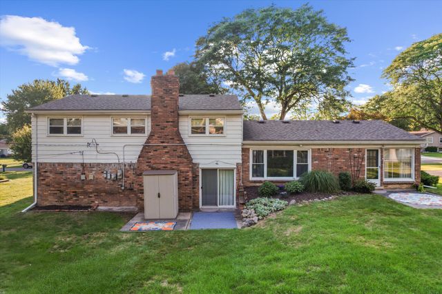 26182 Kiltartan Street, Farmington Hills, MI 48334