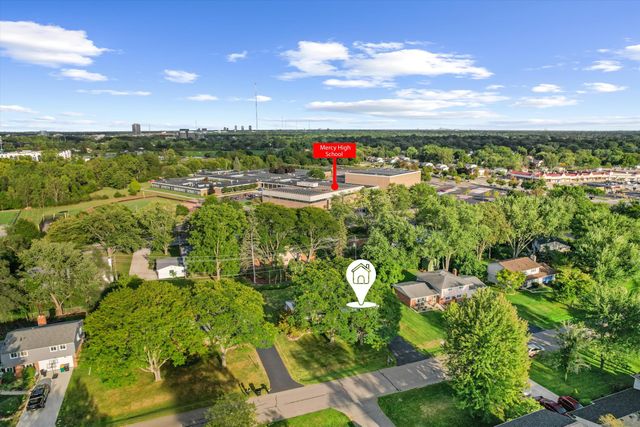 26182 Kiltartan Street, Farmington Hills, MI 48334