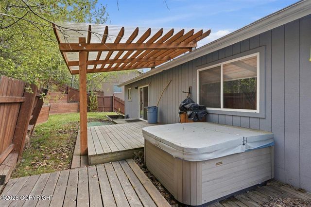 18641 Gibens Circle, Eagle River, AK 99577