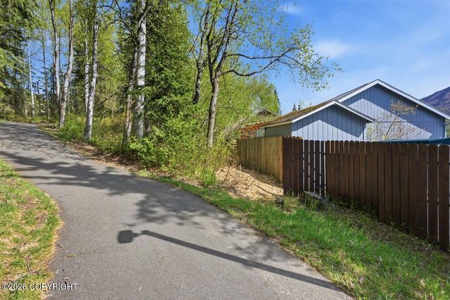 18641 Gibens Circle, Eagle River, AK 99577