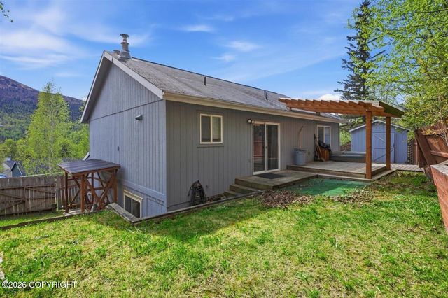 18641 Gibens Circle, Eagle River, AK 99577