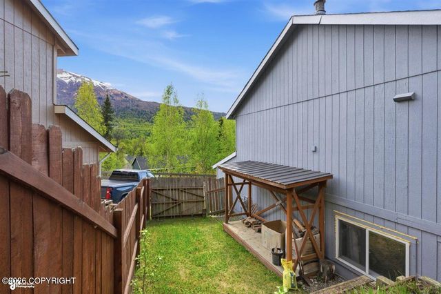 18641 Gibens Circle, Eagle River, AK 99577