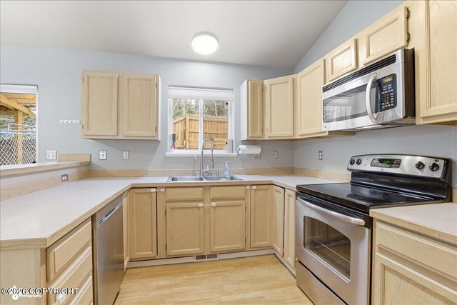 18641 Gibens Circle, Eagle River, AK 99577
