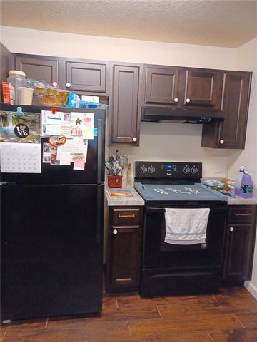 214 W ELLA J GILMORE STREET, Apopka, FL 32703