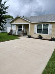 214 W ELLA J GILMORE STREET, Apopka, FL 32703