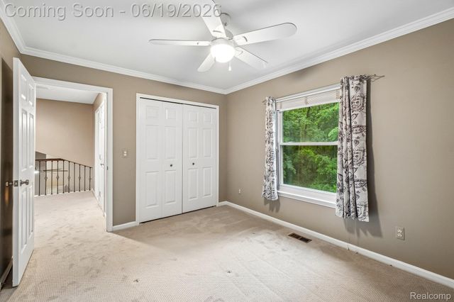 2093 Deer Run Trail, Waterford Charter Township, MI 48329