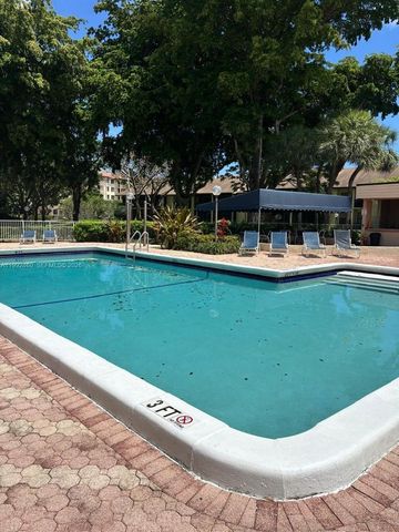 1969 SW 15th Street 93, Deerfield Beach, FL 33442