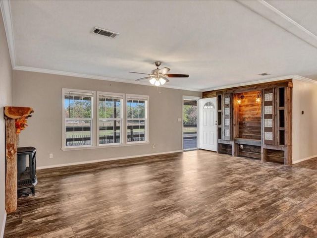 645 H H Allen Road, Lufkin, TX 75904