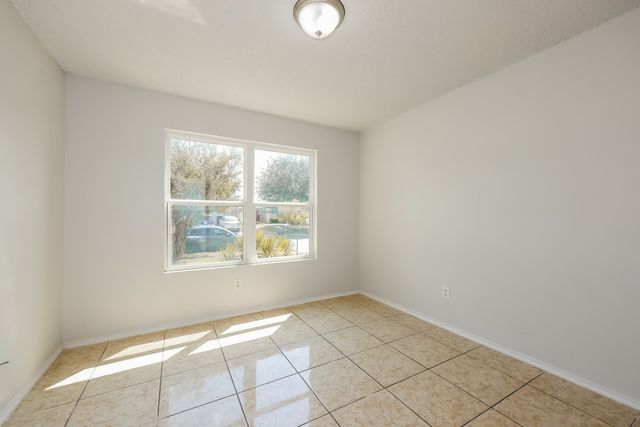 312 Dakota Ridge Drive, Fort Worth, TX 76134