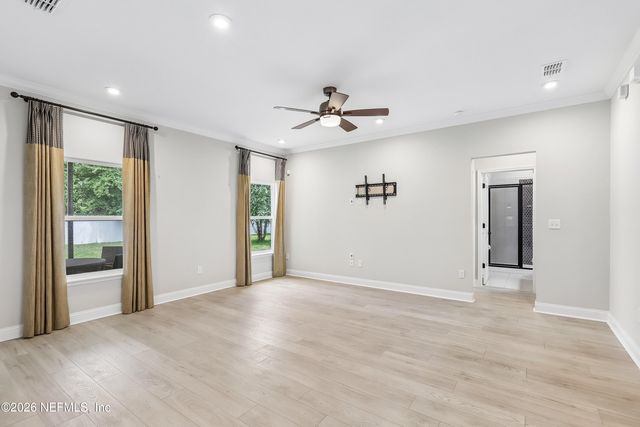 13863 HOLSINGER Boulevard, Jacksonville, FL 32256