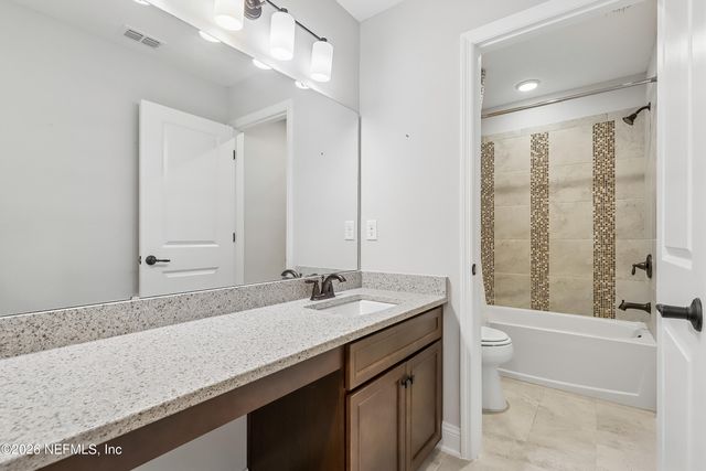 13863 HOLSINGER Boulevard, Jacksonville, FL 32256