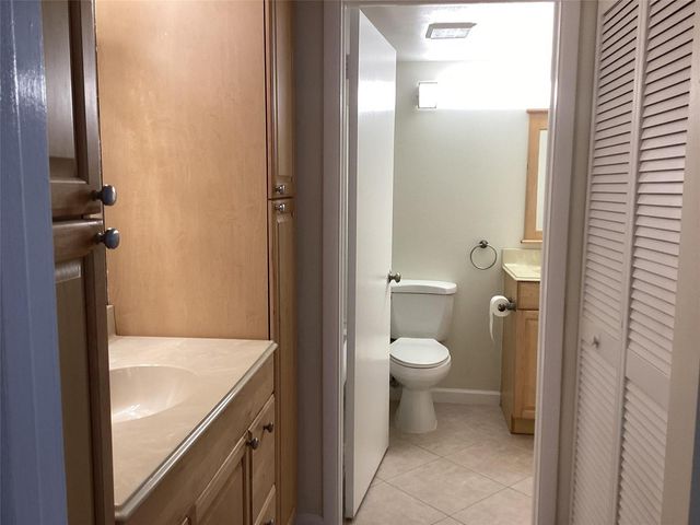 5927 La Pinata Boulevard, Greenacres, FL 33463