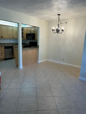 5927 La Pinata Boulevard, Greenacres, FL 33463