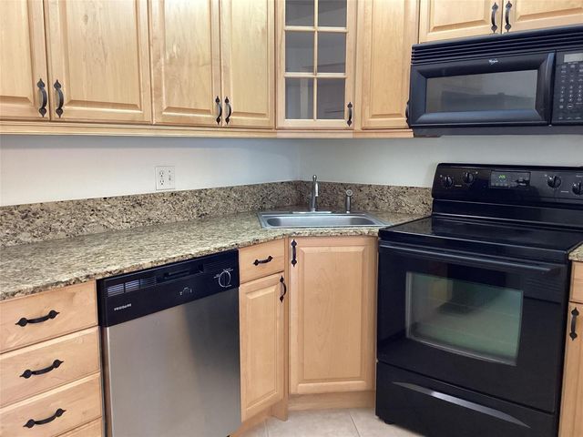 5927 La Pinata Boulevard, Greenacres, FL 33463
