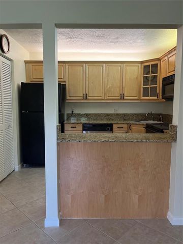 5927 La Pinata Boulevard, Greenacres, FL 33463