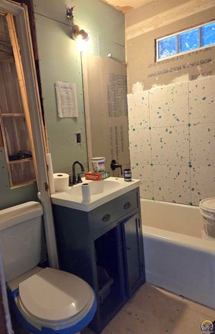 506 NE Wabash AVE, Topeka, KS 66616