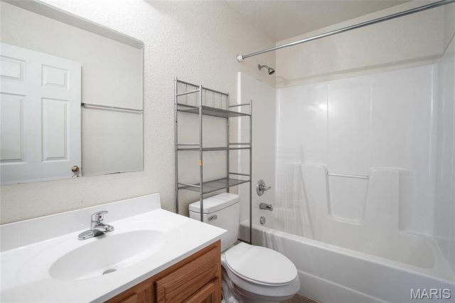 21011 Homer Road A & B, St Robert, MO 65584