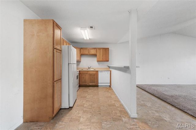 21011 Homer Road A & B, St Robert, MO 65584