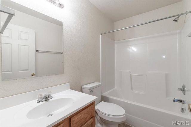 21011 Homer Road A & B, St Robert, MO 65584