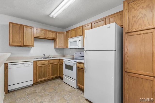 21011 Homer Road A & B, St Robert, MO 65584