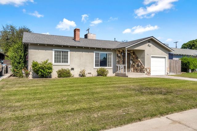 4033 E Brentwood Avenue, Fresno, CA 93703