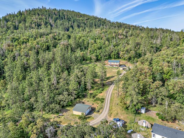505 Wren Ridge Drive, Eagle Point, OR 97524