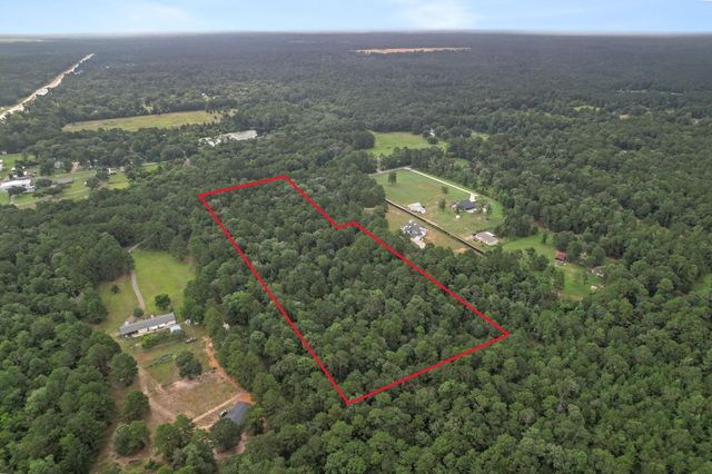 900 S Duck Creek Road, Cleveland, TX 77328