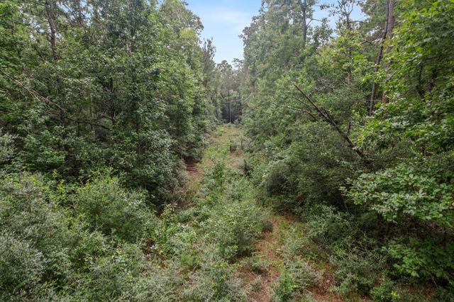 900 S Duck Creek Road, Cleveland, TX 77328