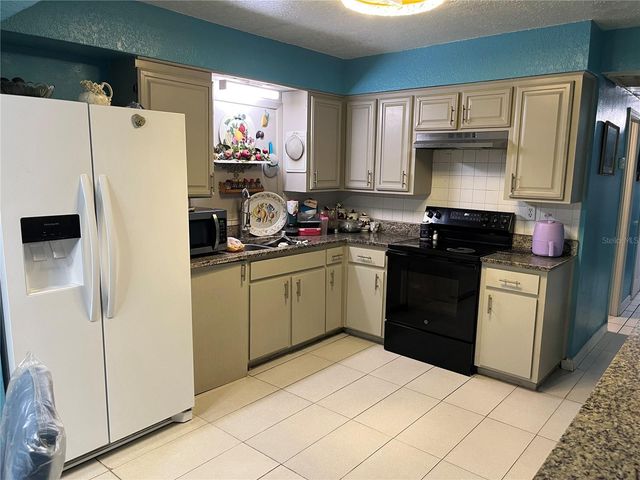 1506 N BRACEWELL DRIVE, Plant City, FL 33563