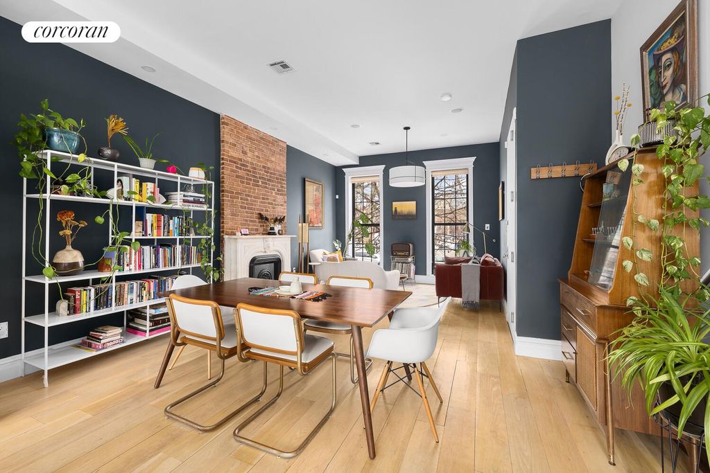 318 MADISON Street, New York City, NY 11216