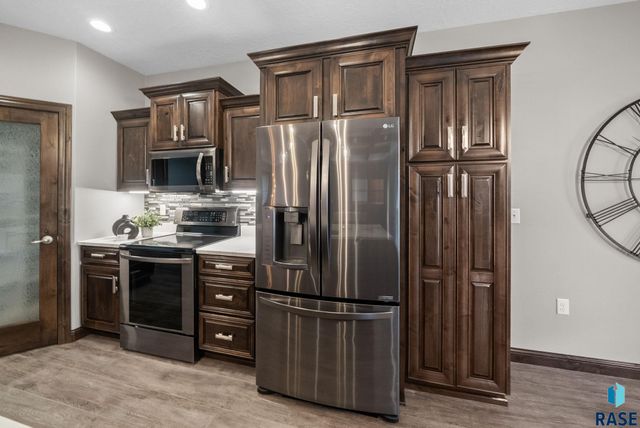 6200 S El Dorado Ave Avenue, Sioux Falls, SD 57108