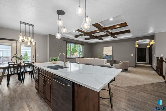 6200 S El Dorado Ave Avenue, Sioux Falls, SD 57108