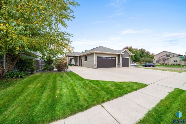 6200 S El Dorado Ave Avenue, Sioux Falls, SD 57108