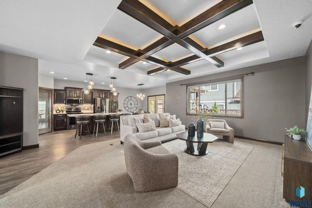 6200 S El Dorado Ave Avenue, Sioux Falls, SD 57108